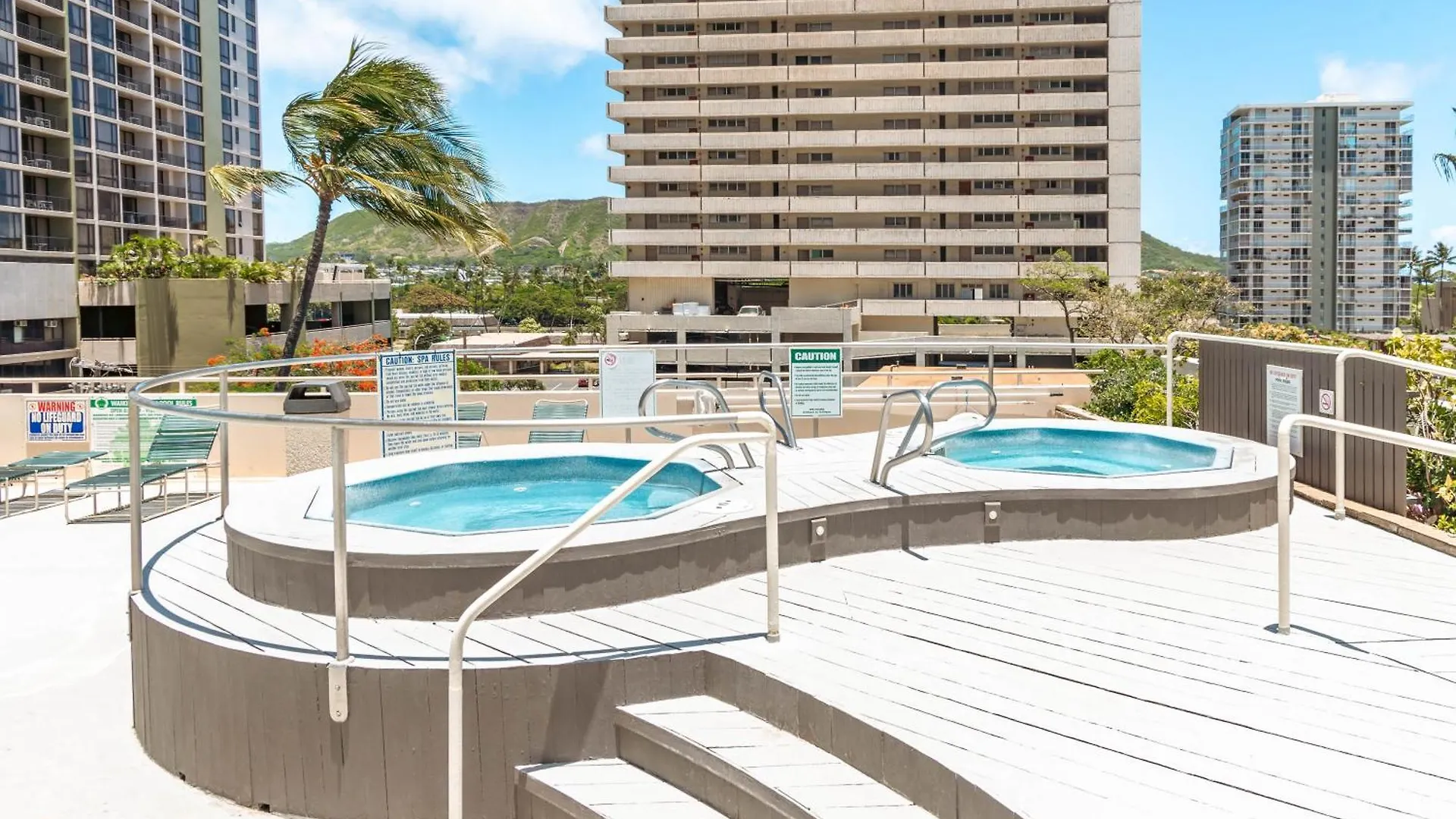 Tropical Gem Near Waikiki Beach With Free Parking! Honolulu USA