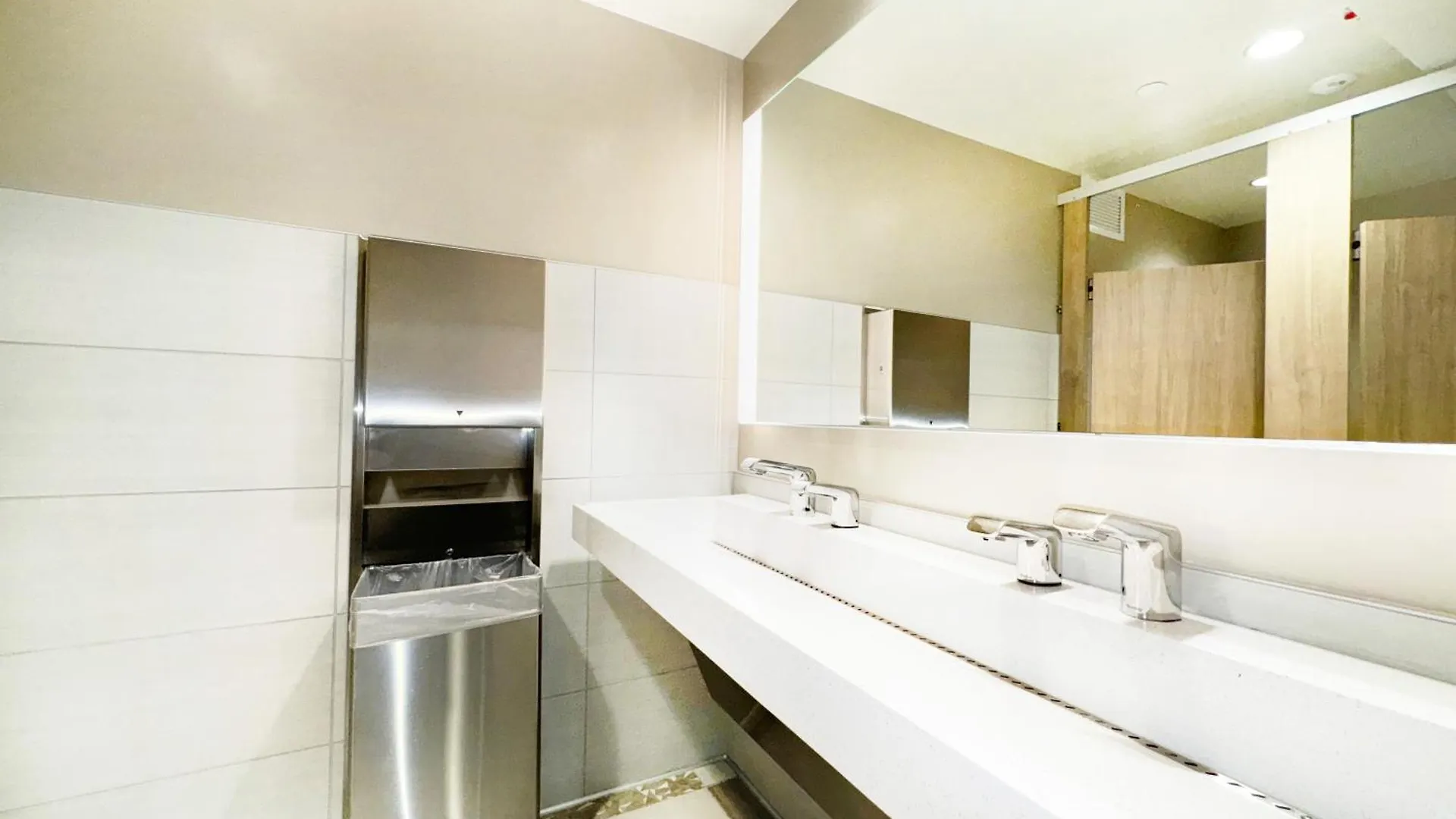 Tropical Gem Near Waikiki Beach With Free Parking! Honolulu