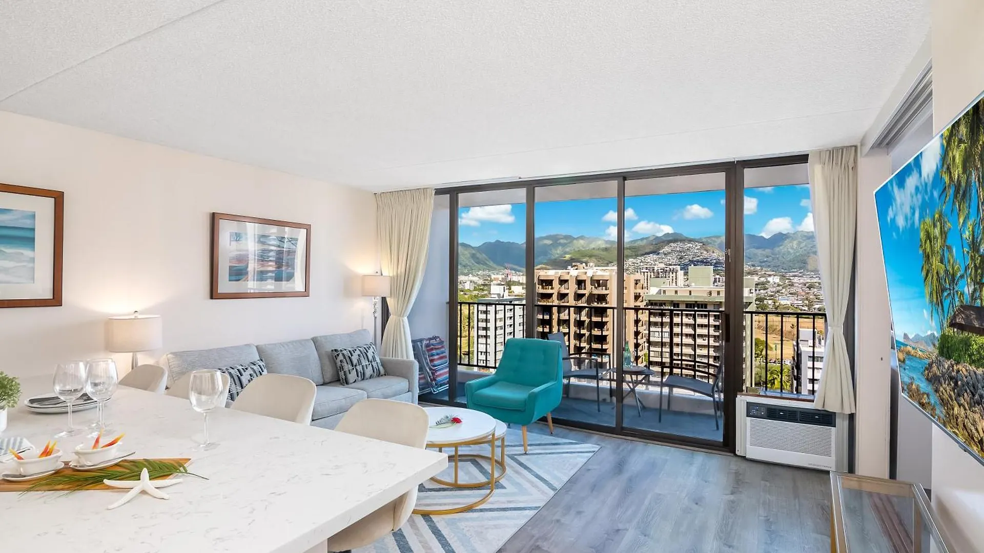Tropical Gem Near Waikiki Beach With Free Parking! Honolulu