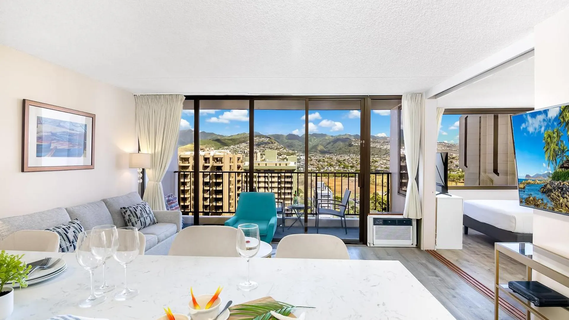 Tropical Gem Near Waikiki Beach With Free Parking! Honolulu 0*,  USA